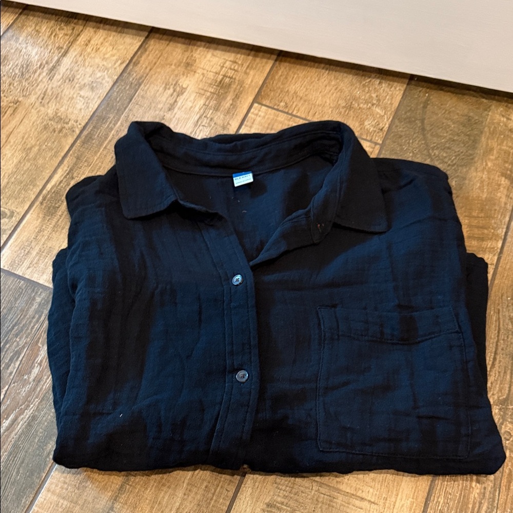 Woman’s Black Shirt